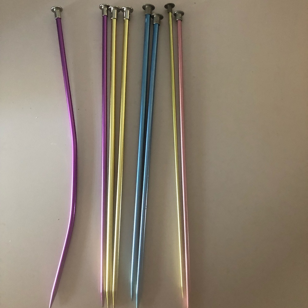 Knitting needles